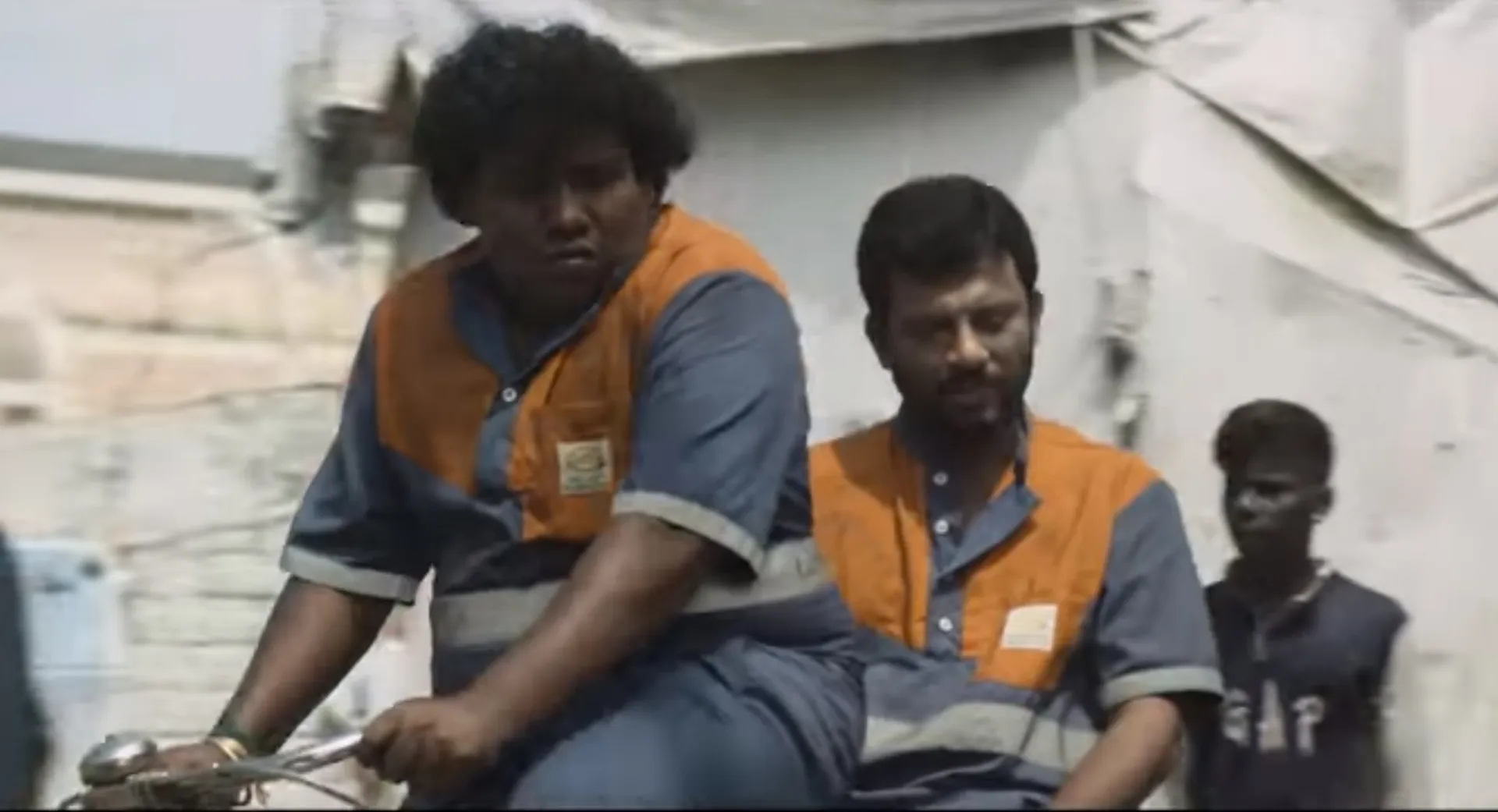oru kuppai kathai